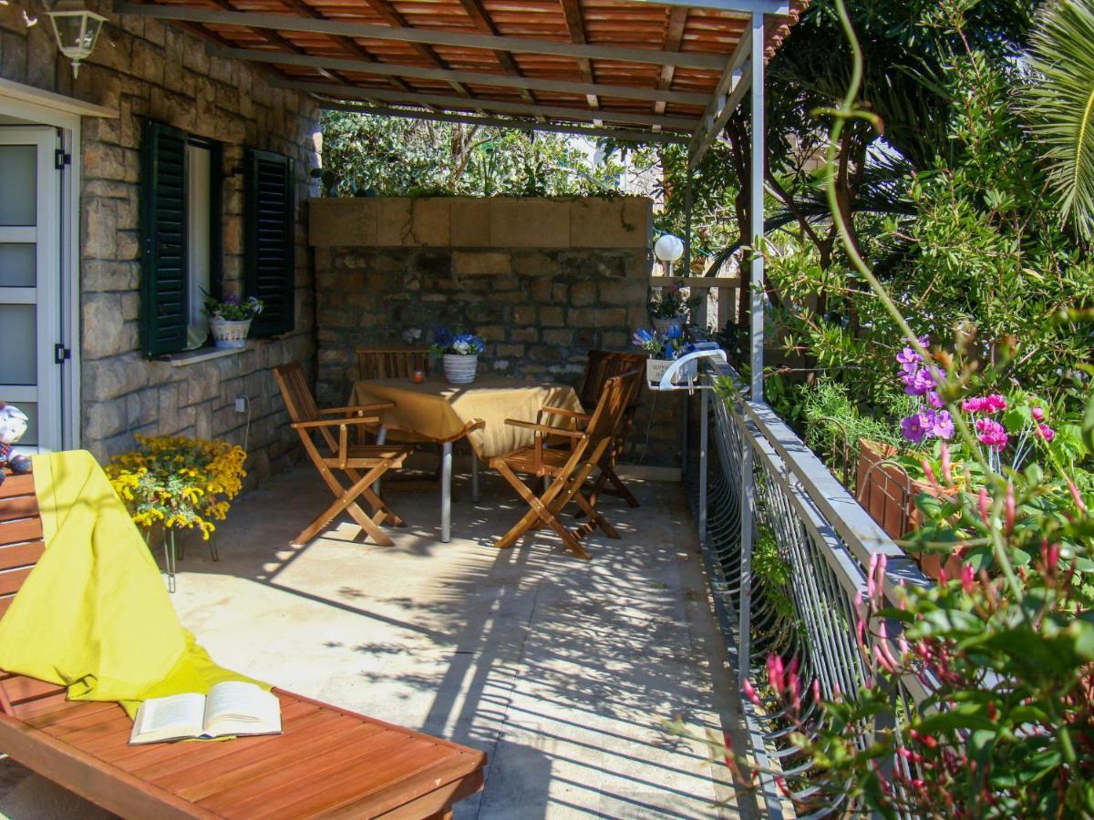 Holiday Home Garden - BRC650 Sumartin Dış mekan fotoğraf