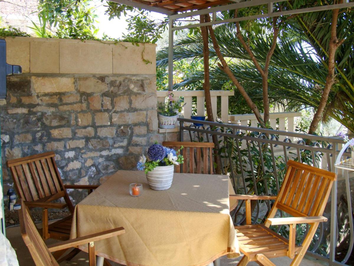 Holiday Home Garden - BRC650 Sumartin Dış mekan fotoğraf